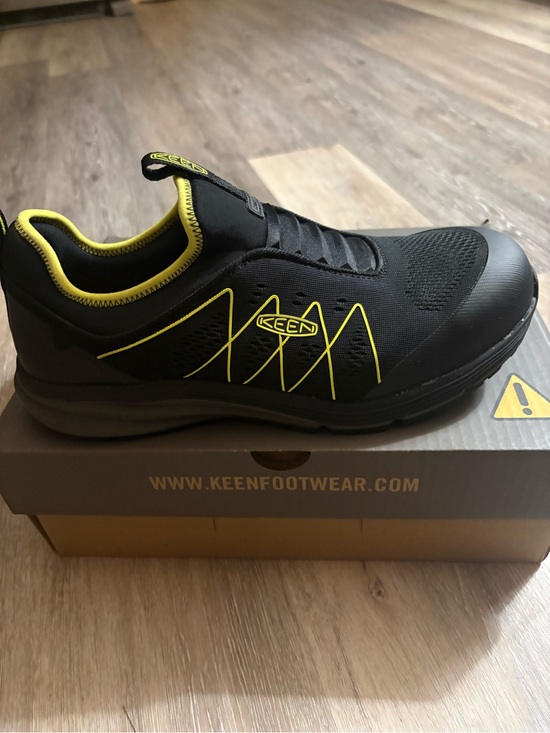 Keen Other - KEEN Men's Black steel toe  wide